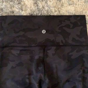 Lululemon High Rise Wunder Under Camo Leggings 6
